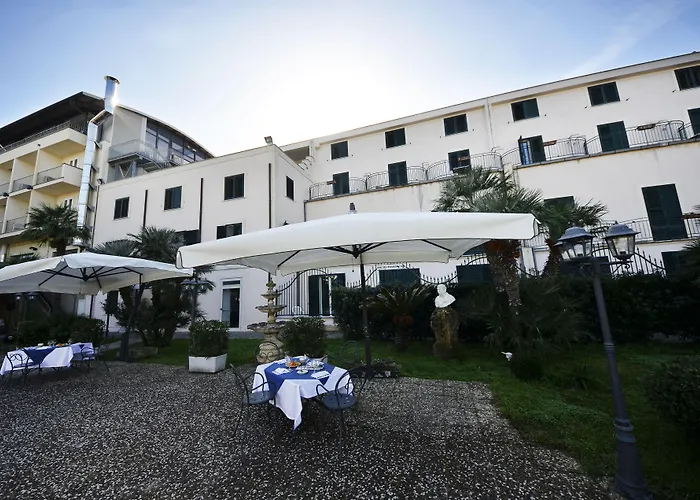 Hotel Villa D'Amato